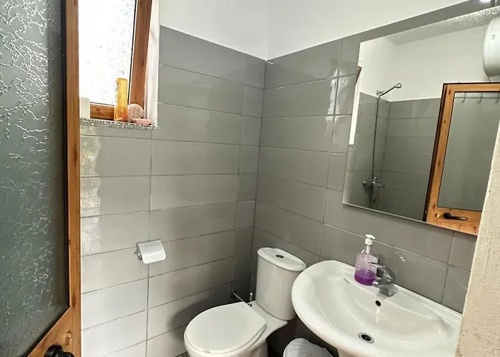 Gasthof Thethi Mountain